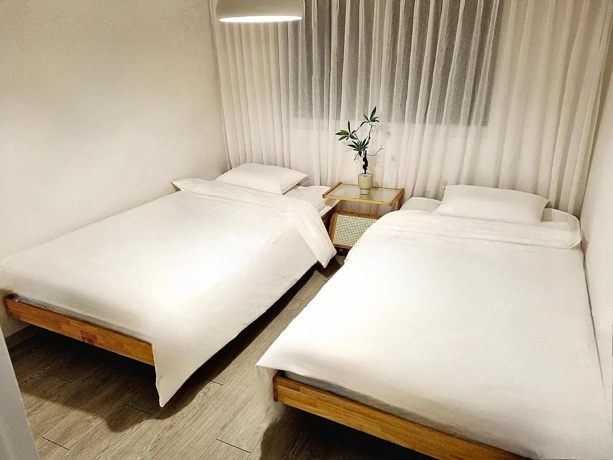 Hohouse Villa Seoul 0*,